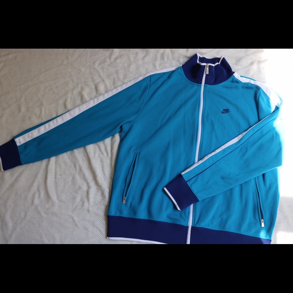 AMAZING Vintage Nike Zip-Up